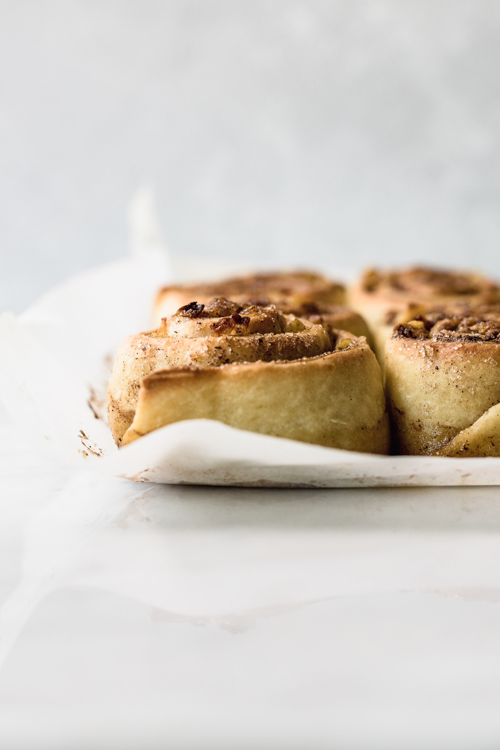 APPLE CINNAMON ROLLS