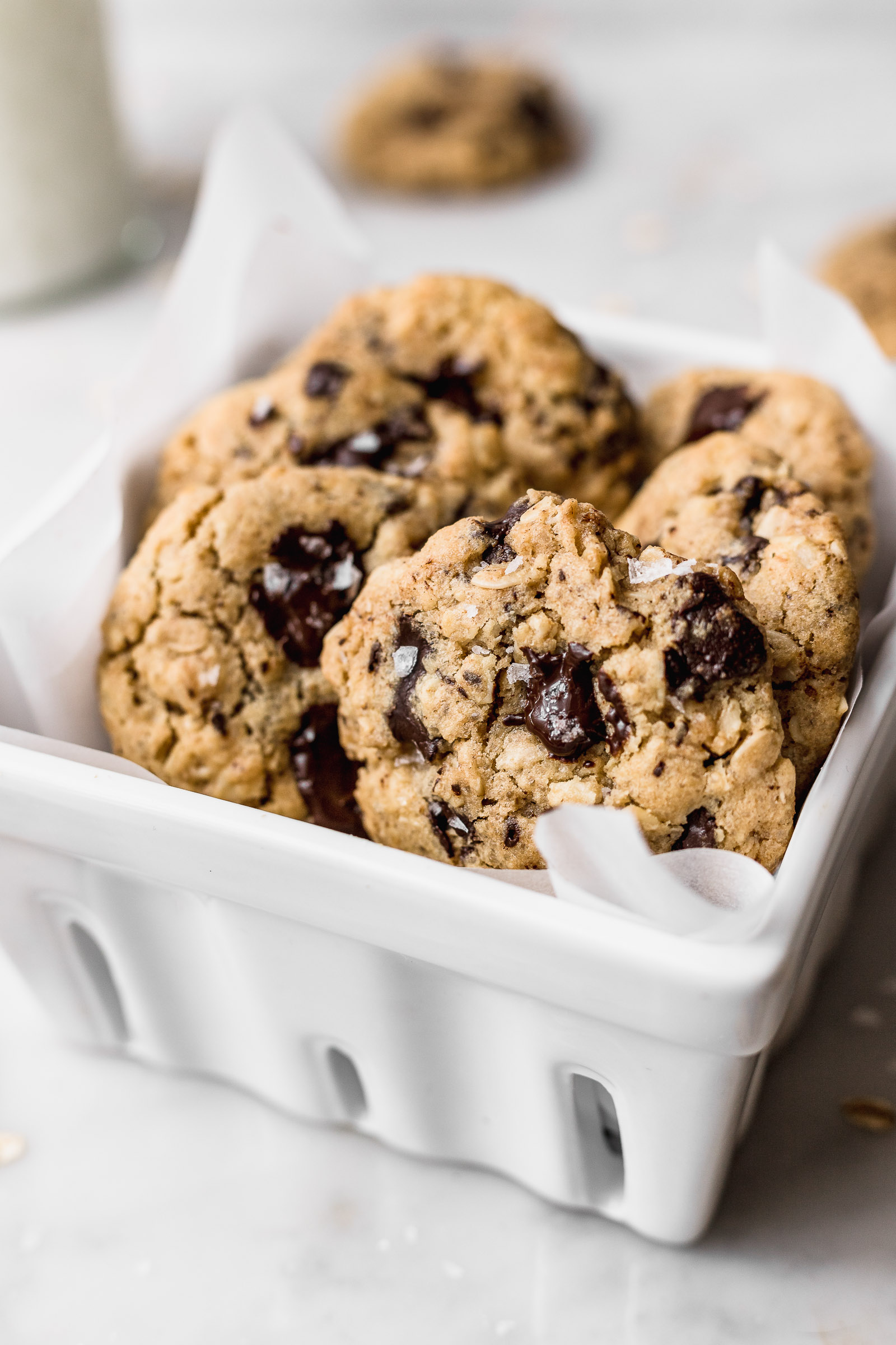 chocolate chunk oatmeal cookies