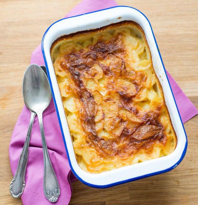 Serving Suggestions: Pairing‌ Gratin‍ Dauphinois⁣ with Complementary Dishes and Wines